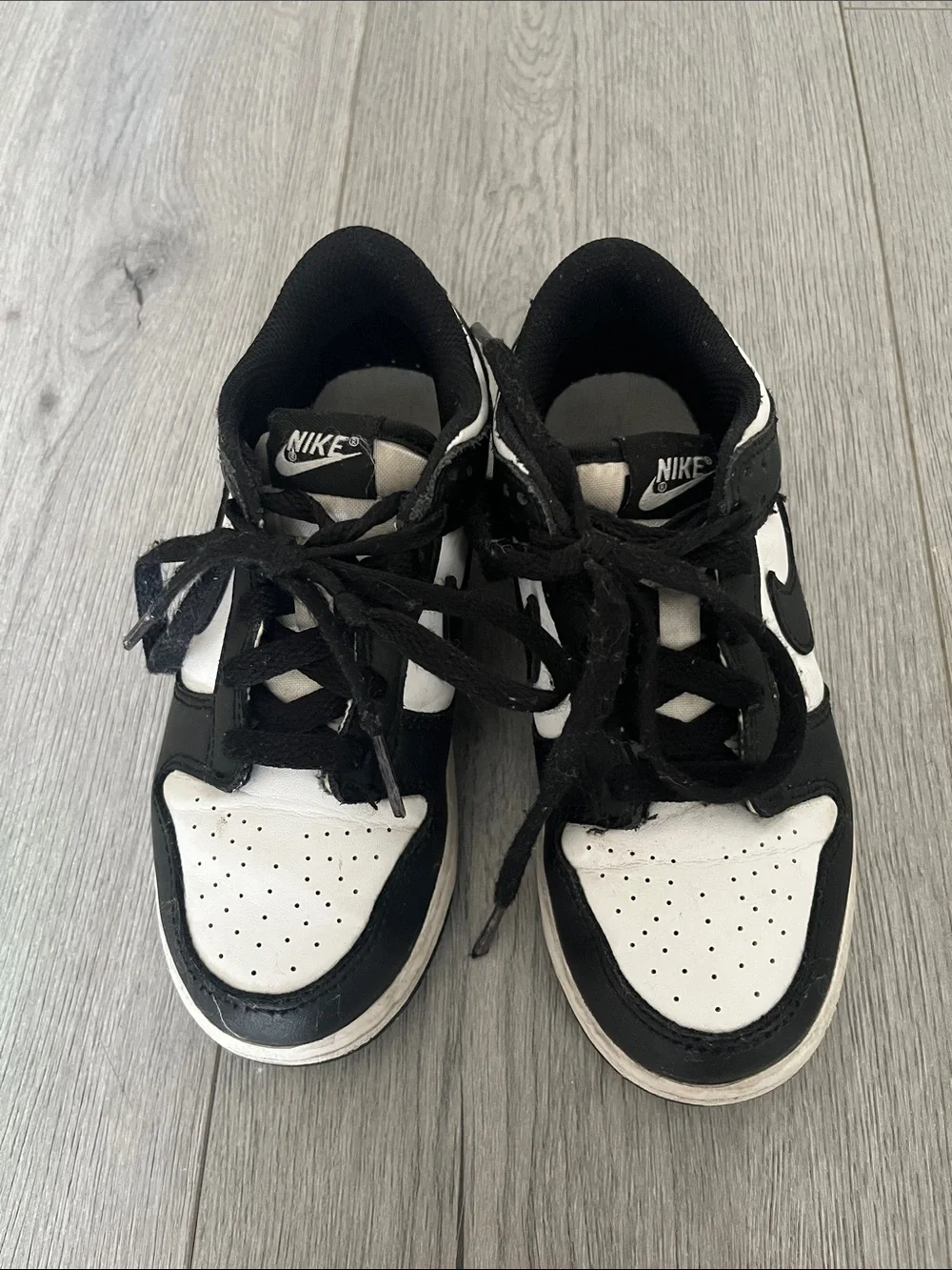 Boys Nike Kids Black and White Low-Top Sneakers